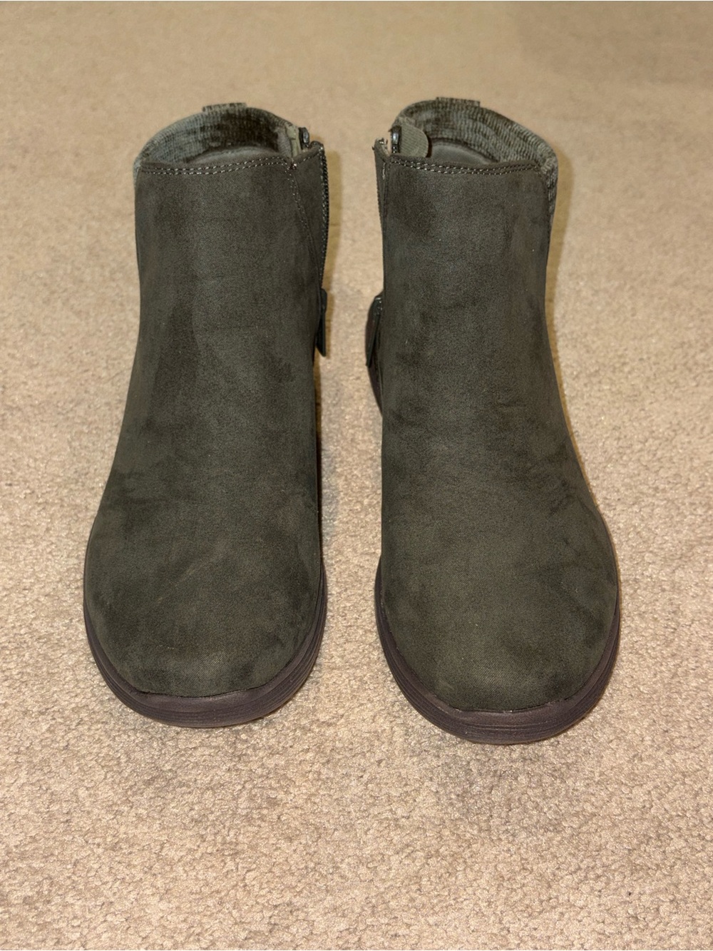 Women’s Ryka Noelle Next Alpine Green water-resistant, side-zip ankle boot NEW